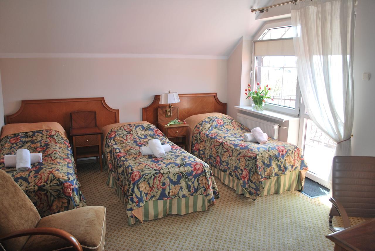 Noclegi Helios & Hotelowa Wieluń Zewnętrze zdjęcie